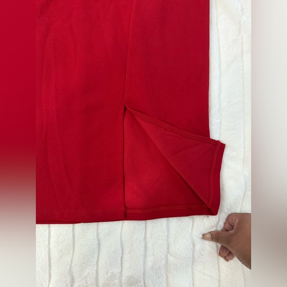 Elegant Red Ruffle Off-Shoulder Dress - Picture 5 of 5